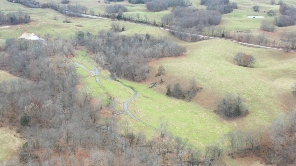 Stream capture and formation of the sinkhole plain in Kentucky